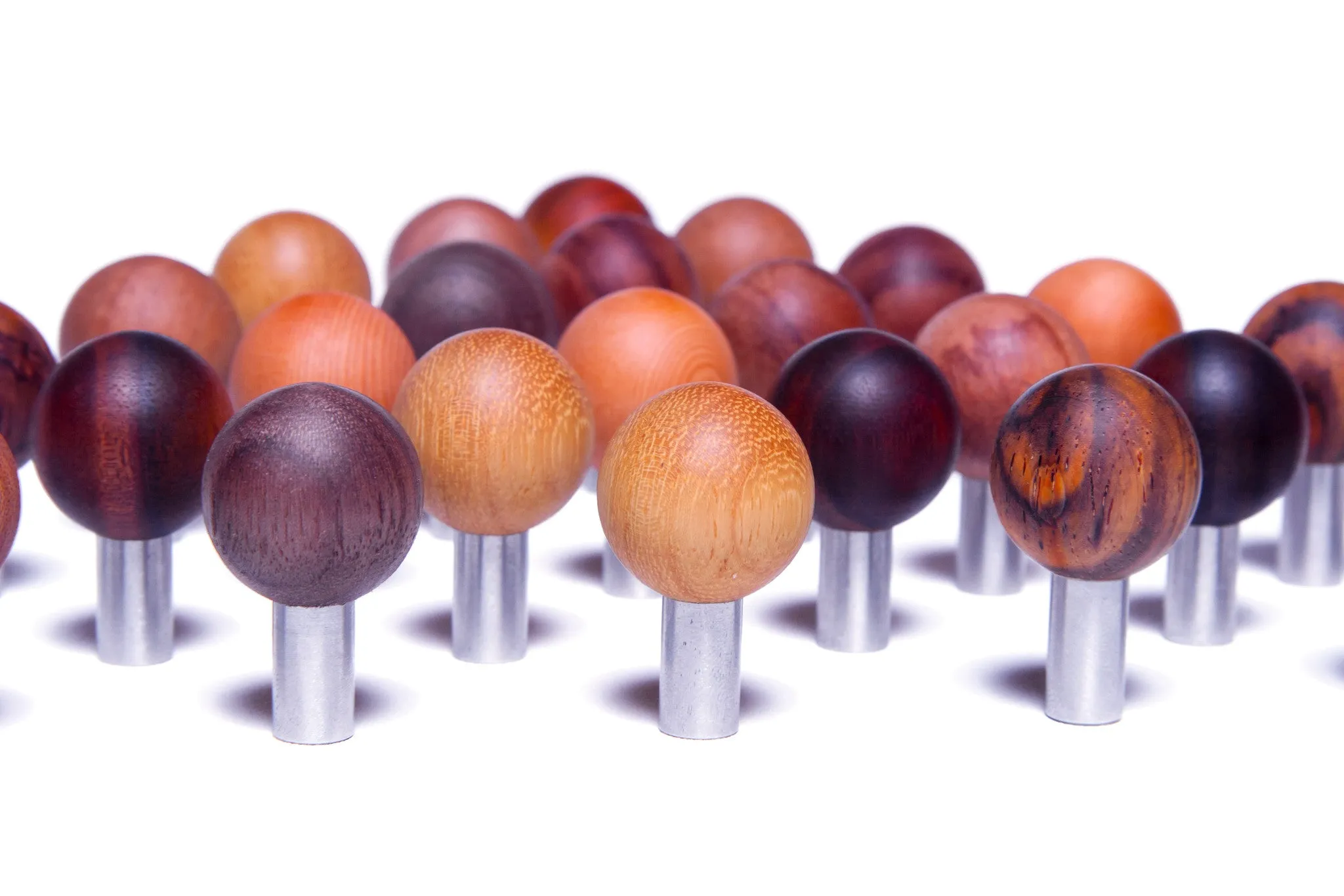 Natural Collection Spherical Pulls