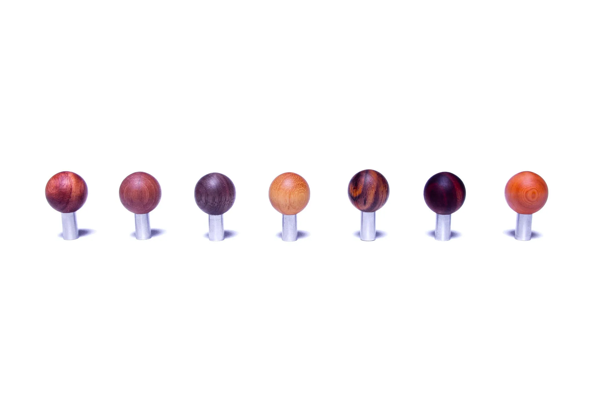 Natural Collection Spherical Pulls