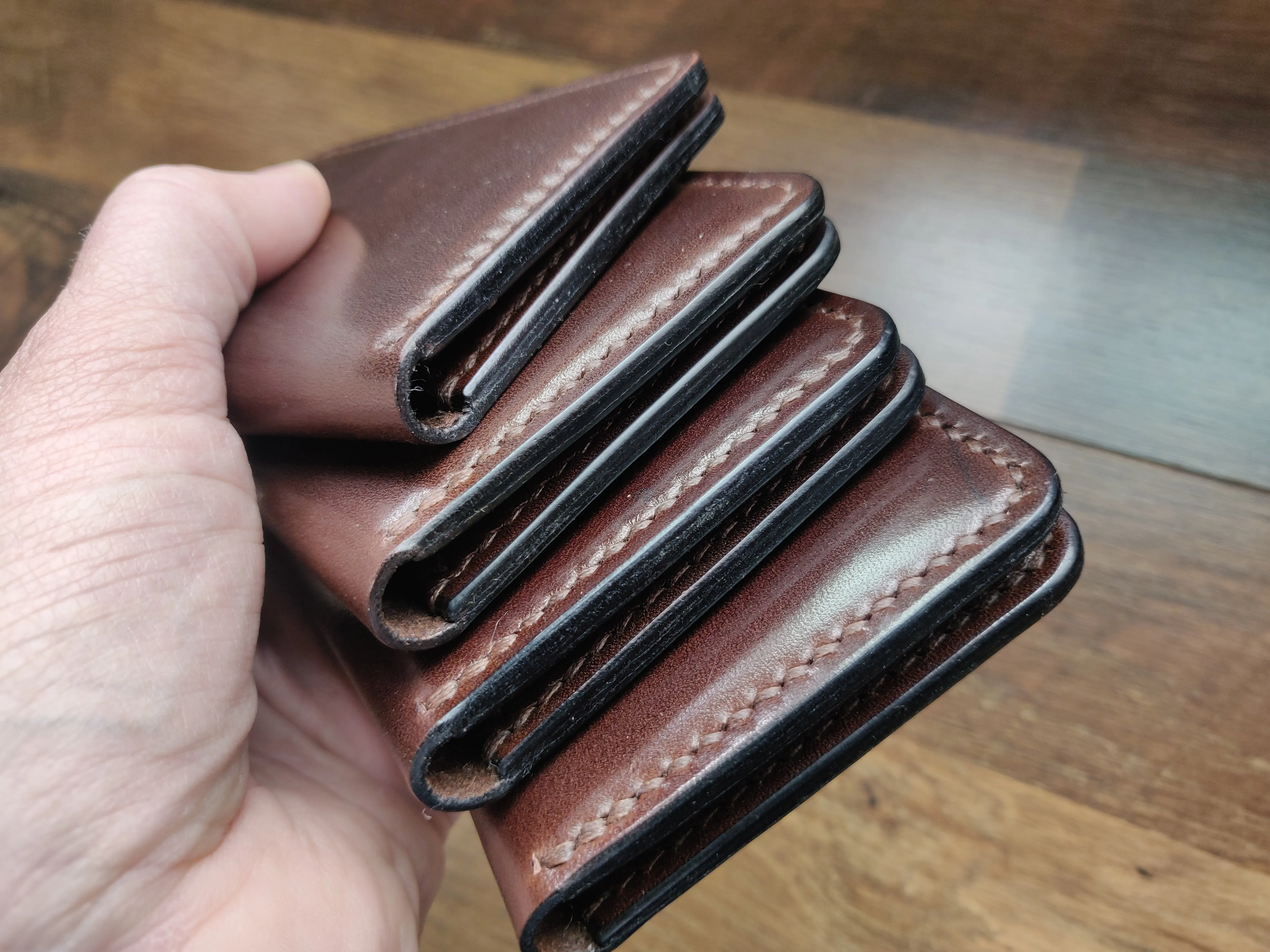 Vertical Wallet - Brown